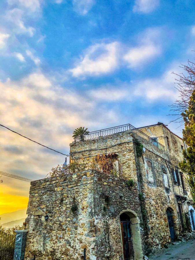 Apartmán La Casa Di Vasco Bussana Vecchia Sanremo Exteriér fotografie
